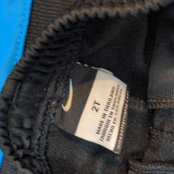 Boys 2T Nike Tracksuit set - Picture 3 of 3